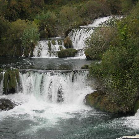 Guesthouse Juric Skradin Pokój zdjęcie