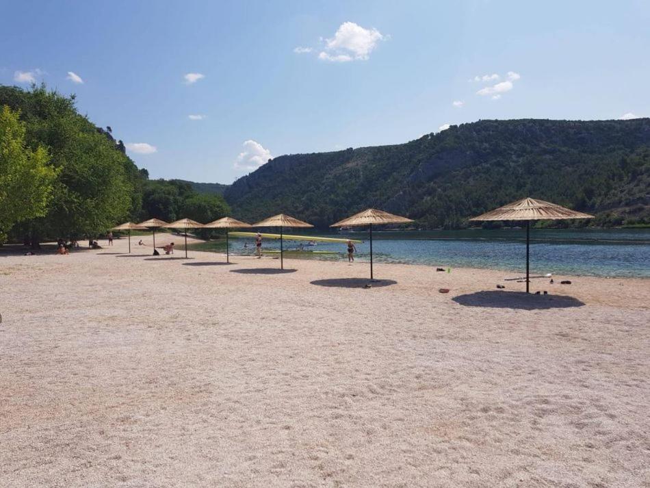Guesthouse Juric Skradin Zewnętrze zdjęcie